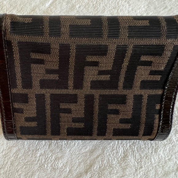 Authentic Fendi Women’s wallet - Picture 2 of 5